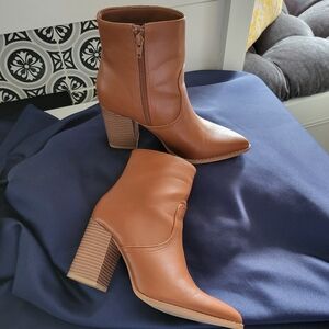 Chunky High Heels boots